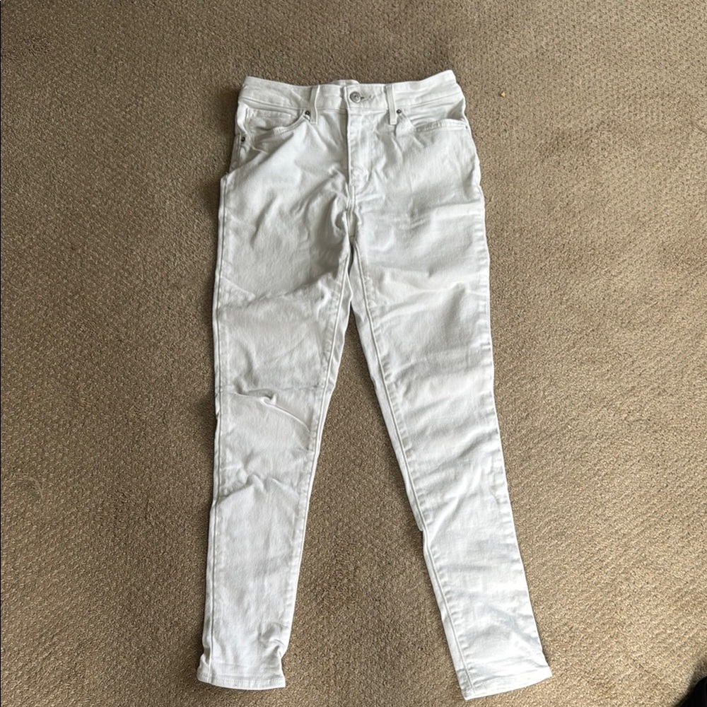 Levi's White High Rise Jeans Classic Style